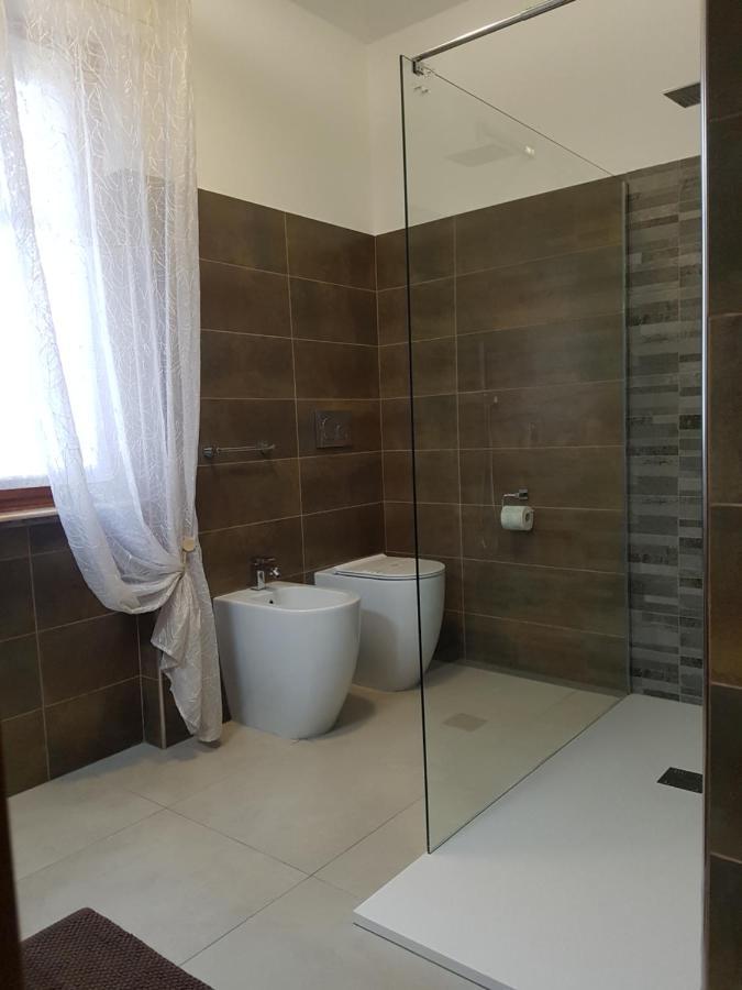 B&B Villa Mirella Casnate Con Bernate Dış mekan fotoğraf