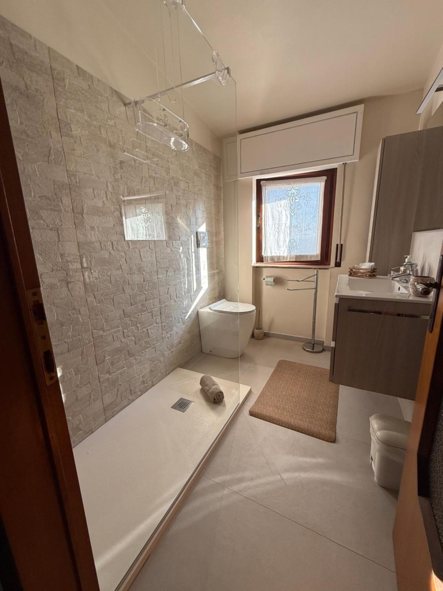 B&B Villa Mirella Casnate Con Bernate Dış mekan fotoğraf