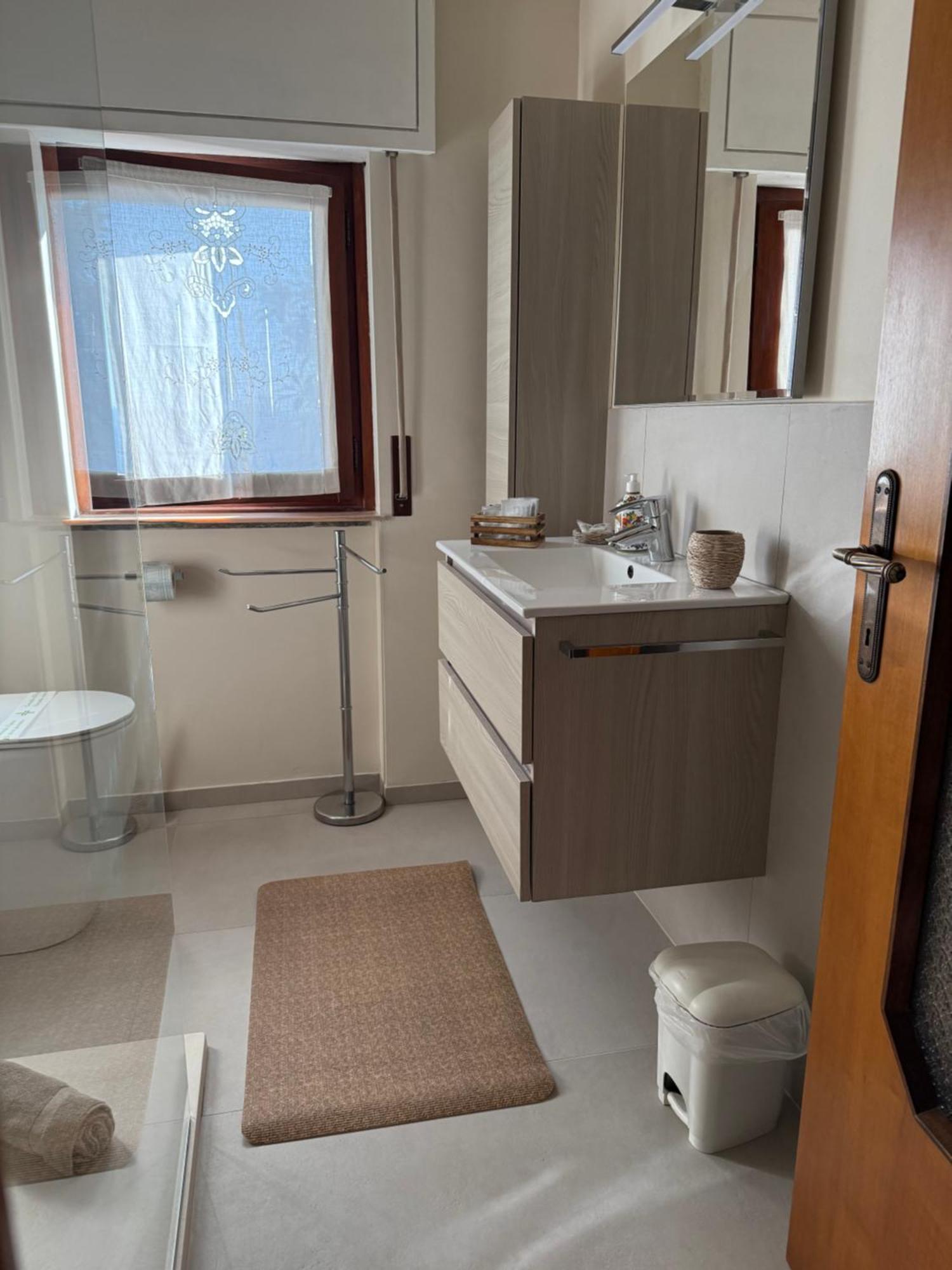 B&B Villa Mirella Casnate Con Bernate Dış mekan fotoğraf