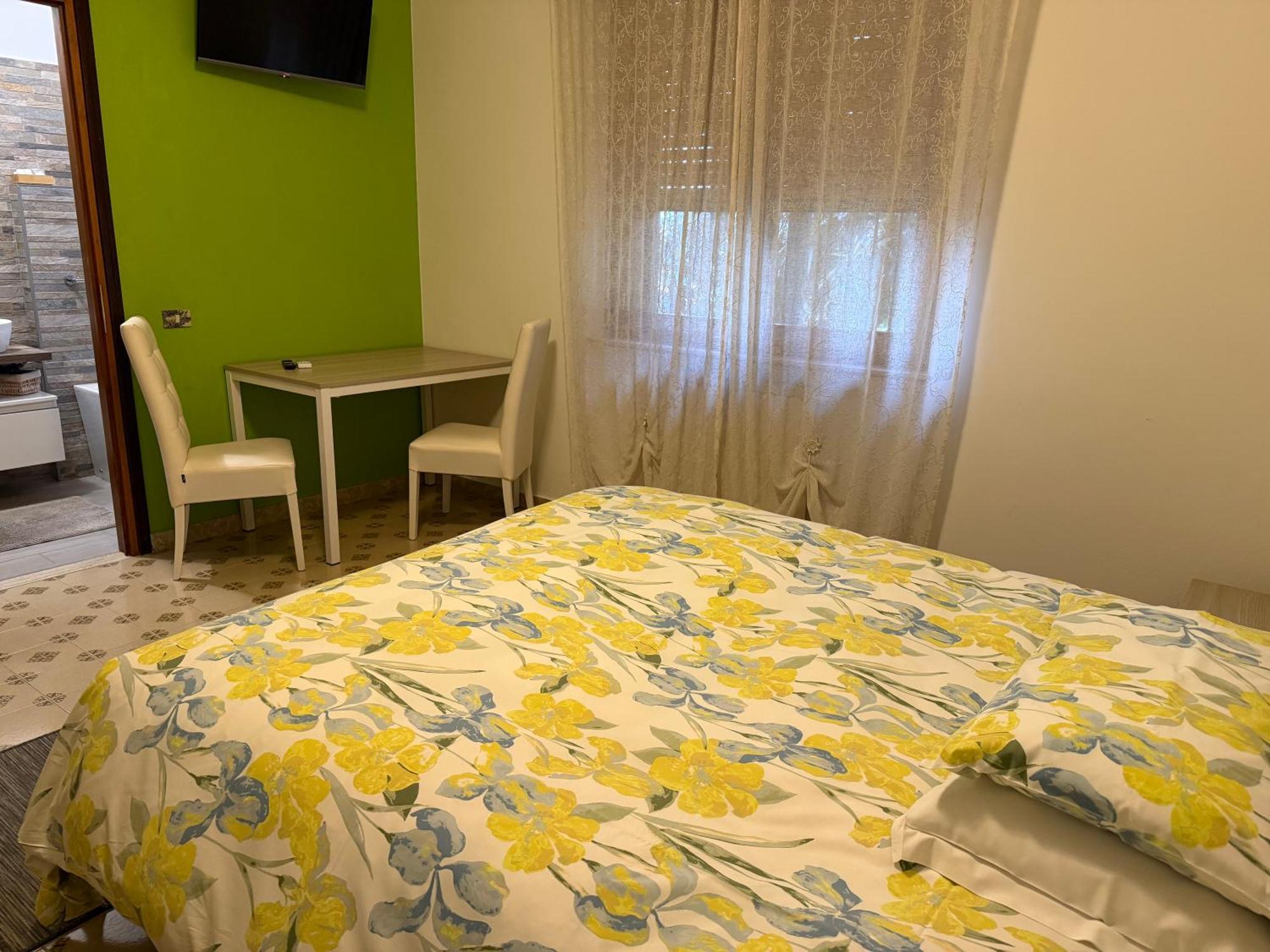 B&B Villa Mirella Casnate Con Bernate Dış mekan fotoğraf