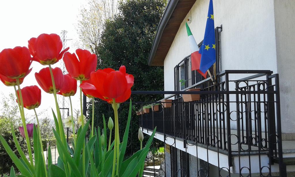 B&B Villa Mirella Casnate Con Bernate Dış mekan fotoğraf