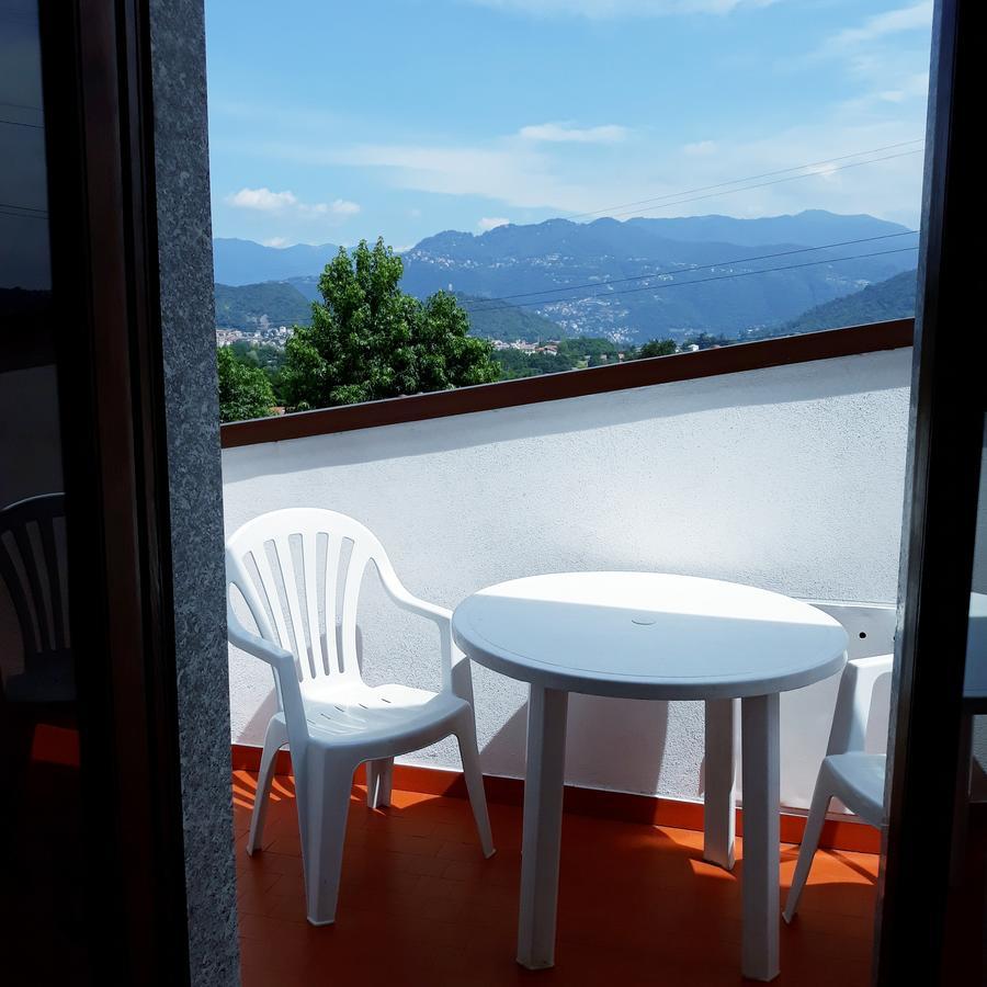 B&B Villa Mirella Casnate Con Bernate Dış mekan fotoğraf